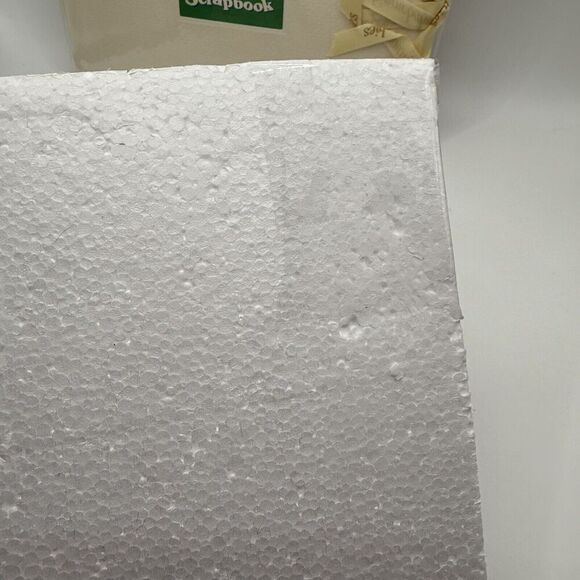 Dept. 56 Snowbabies "Scrapbook Crazy" Item #56.69444 Original Box W/Scrapbook - Picture 8 of 10